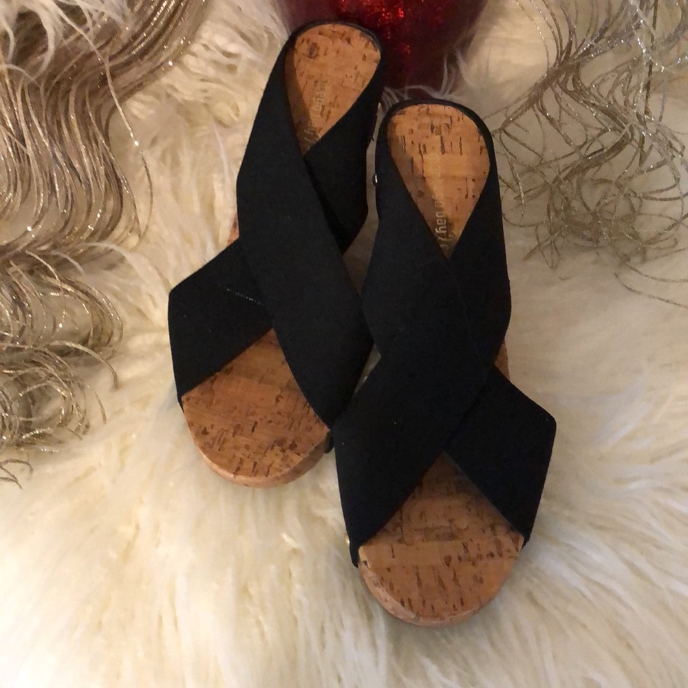 PRE-LOVED SEXY MONTEGO BAY CLUB WEDGES SIZE 11 - Picture 9 of 9